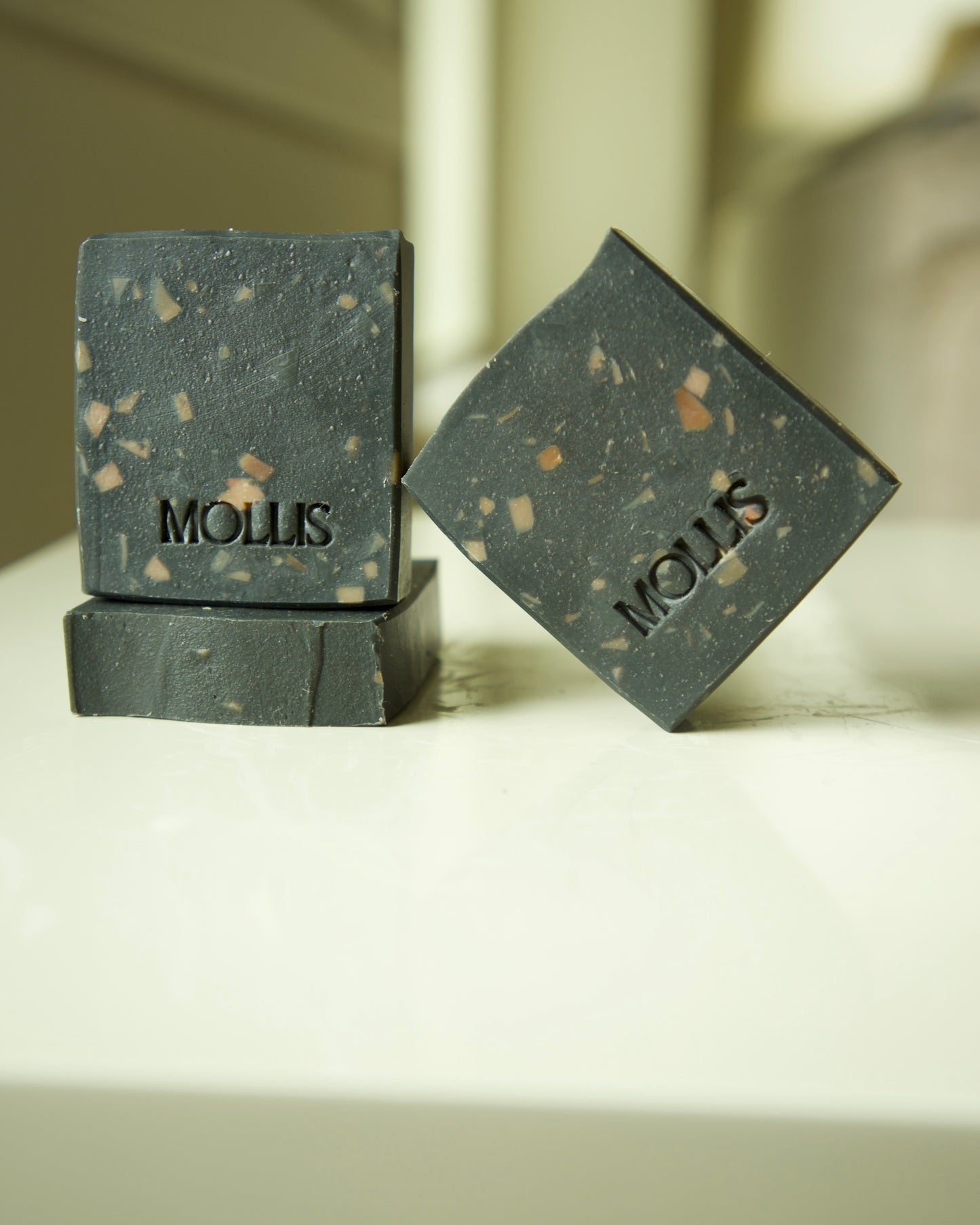 Oudh Charcoal